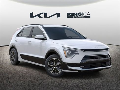 New 2025 Kia Niro SX image 9