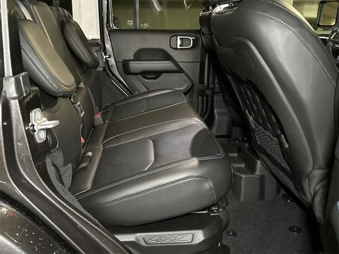 Used 2022 Jeep Wrangler Unlimited Rubicon 4xe w/ Cold Weather Group image 16
