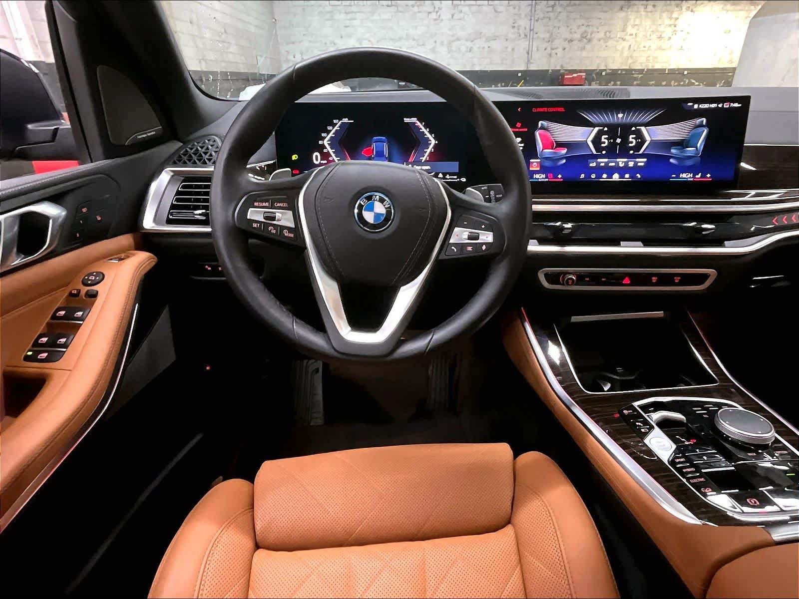 Used 2026 BMW X5 xDrive50e AWD/4WD image 8