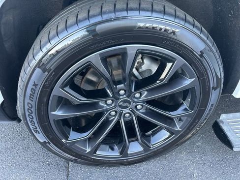 Used 2024 Jeep Grand Wagoneer L Series II w/ Quick Order Packagew 28T image 10