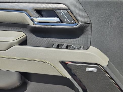 New 2026 Chevrolet Silverado 2500 ZR2 AWD/4WD image 24