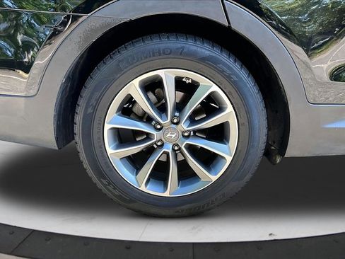 Used 2019 Hyundai Santa Fe XL SE w/ SE Premium Package 02 FWD image 35