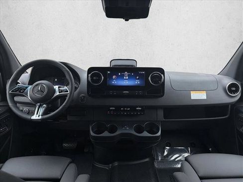 Used 2026 Mercedes-Benz Sprinter 2500 image 24