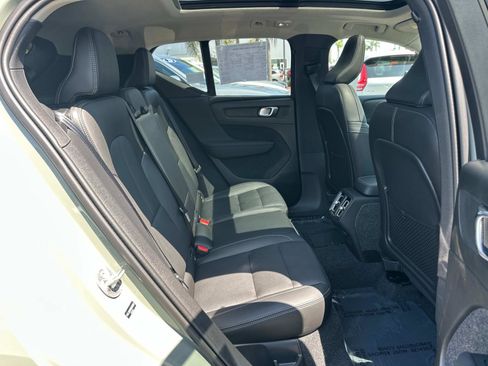 Certified 2025 Volvo XC40 B5 Plus w/ Climate Package image 24