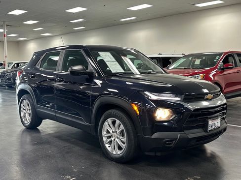 Used 2021 Chevrolet TrailBlazer LS image 9