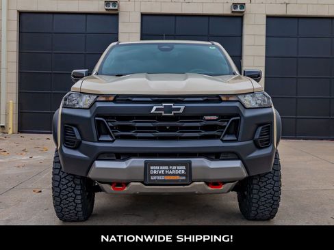 Used 2023 Chevrolet Colorado Trail Boss w/ Technology Package image 4