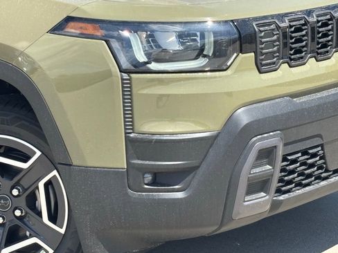 New 2026 Jeep Cherokee Laredo AWD/4WD image 6