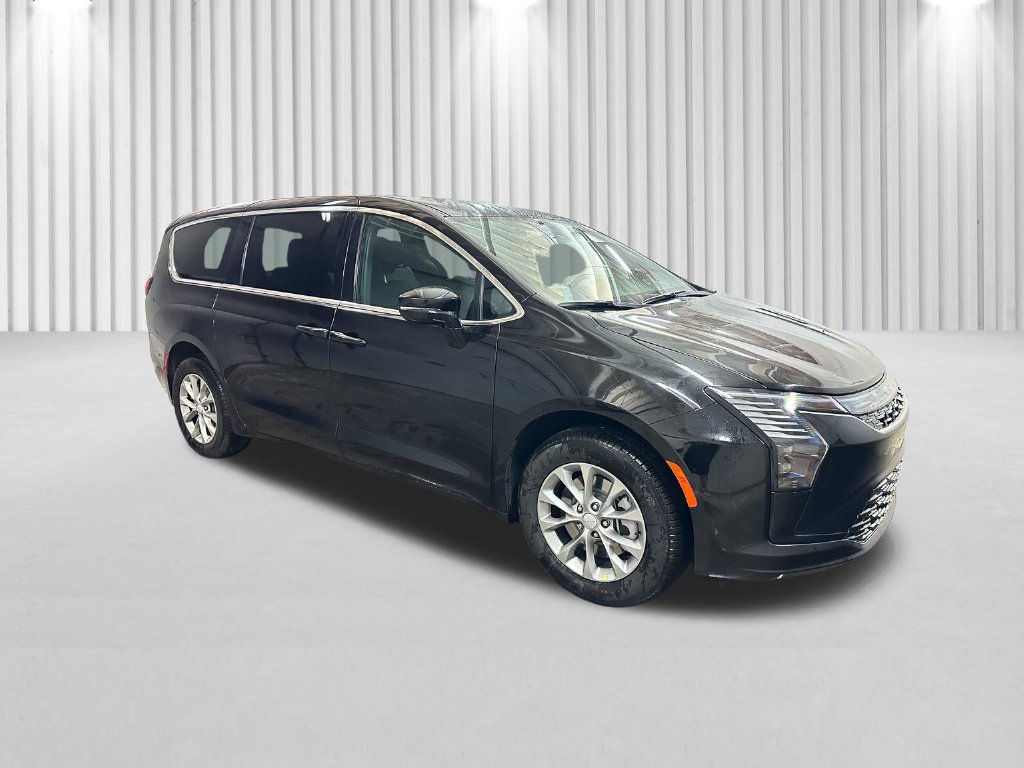 New 2027 Chrysler Pacifica Select AWD/4WD image 2