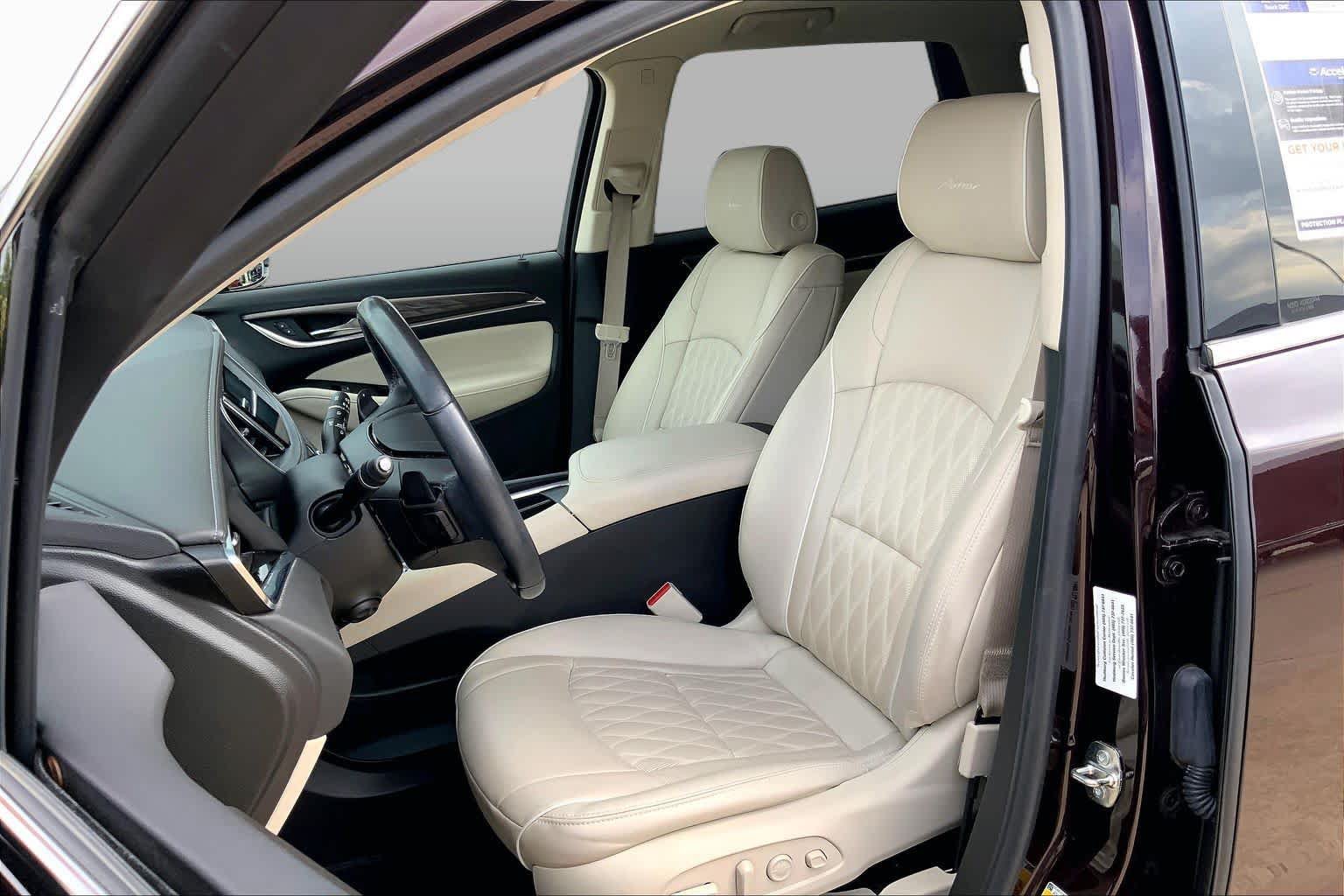 Certified 2023 Buick Enclave Avenir w/ Avenir Technology Package AWD/4WD image 8