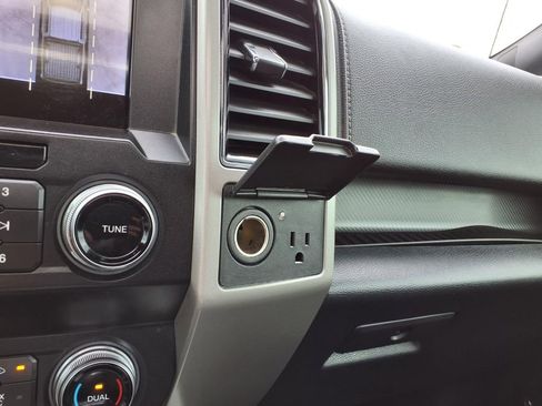 Used 2020 Ford F150 Lariat w/ Equipment Group 502A Luxury image 33