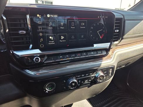 Used 2024 GMC Sierra 1500 Elevation image 9