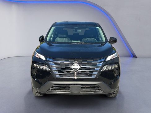 Used 2025 Nissan Rogue SV FWD image 8