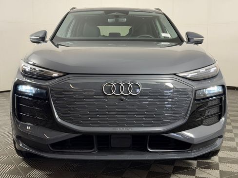 Used 2025 Audi Q6 e-tron Prestige AWD/4WD image 6