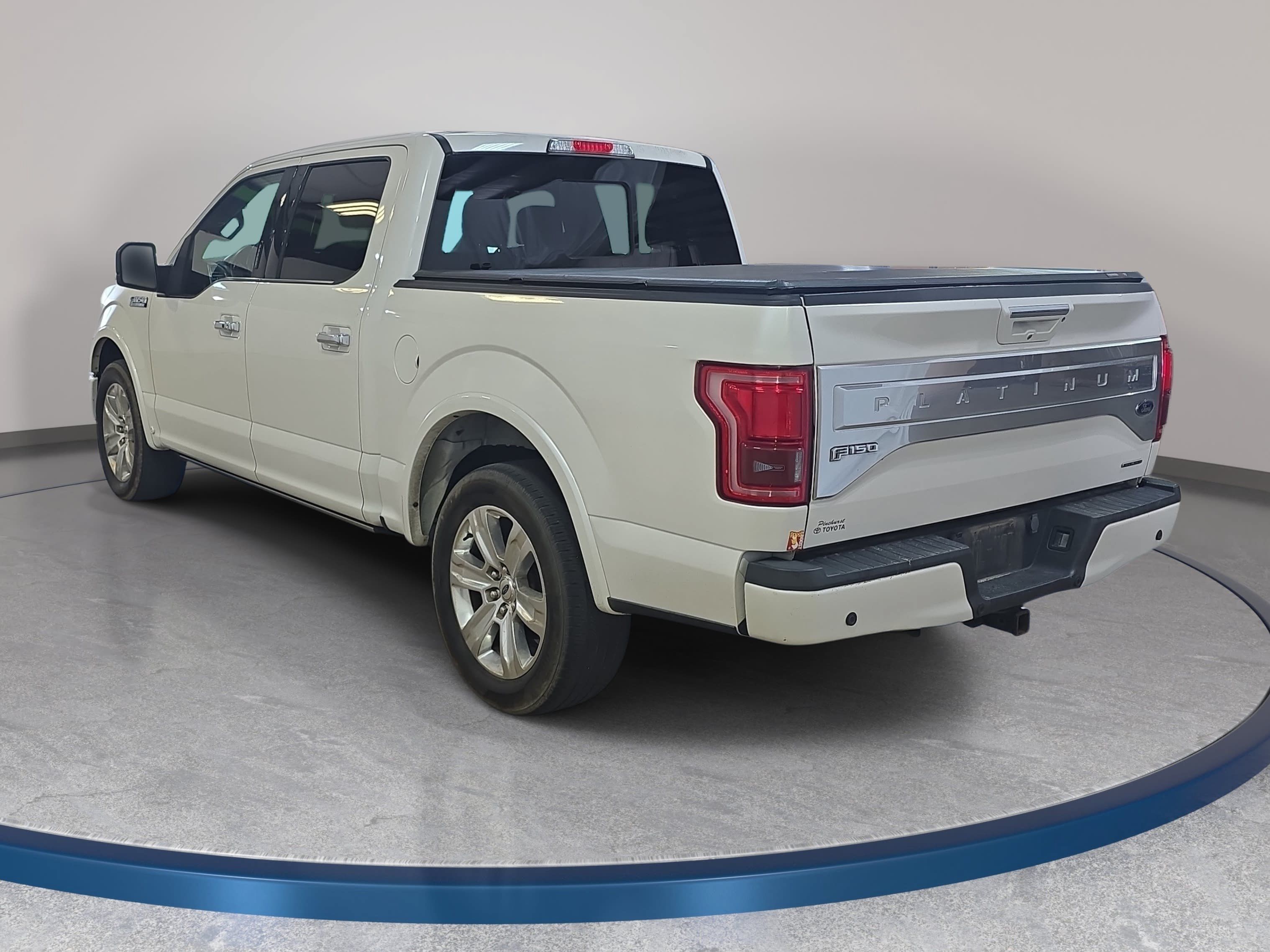 Used 2016 Ford F150 Platinum w/ Equipment Group 701A Luxury RWD image 8