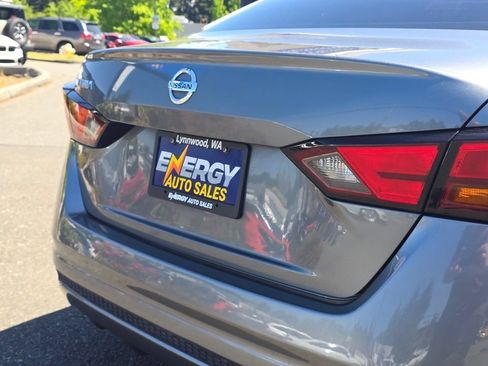 Used 2020 Nissan Altima 2.5 S FWD image 13