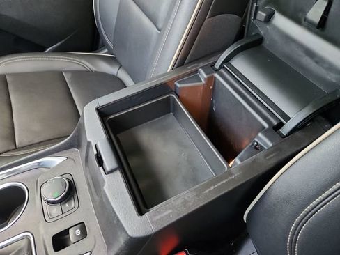 Used 2022 Chevrolet Traverse Premier w/ LPO, Floor Liner Package AWD/4WD image 47