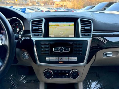 Used 2016 Mercedes-Benz GL 450 4MATIC image 18