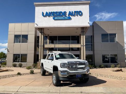 Used 2018 GMC Sierra 1500 SLT w/ Texas SLT Premium Package AWD/4WD image 3