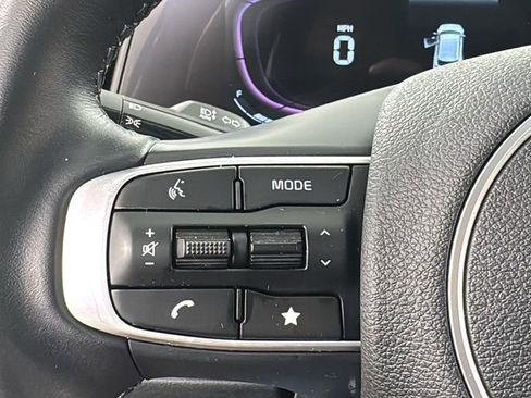 Used 2025 Kia Sportage X-Line w/ Premium Package image 22