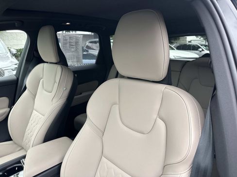 Certified 2026 Volvo XC60 B5 Plus w/ Climate Package image 18
