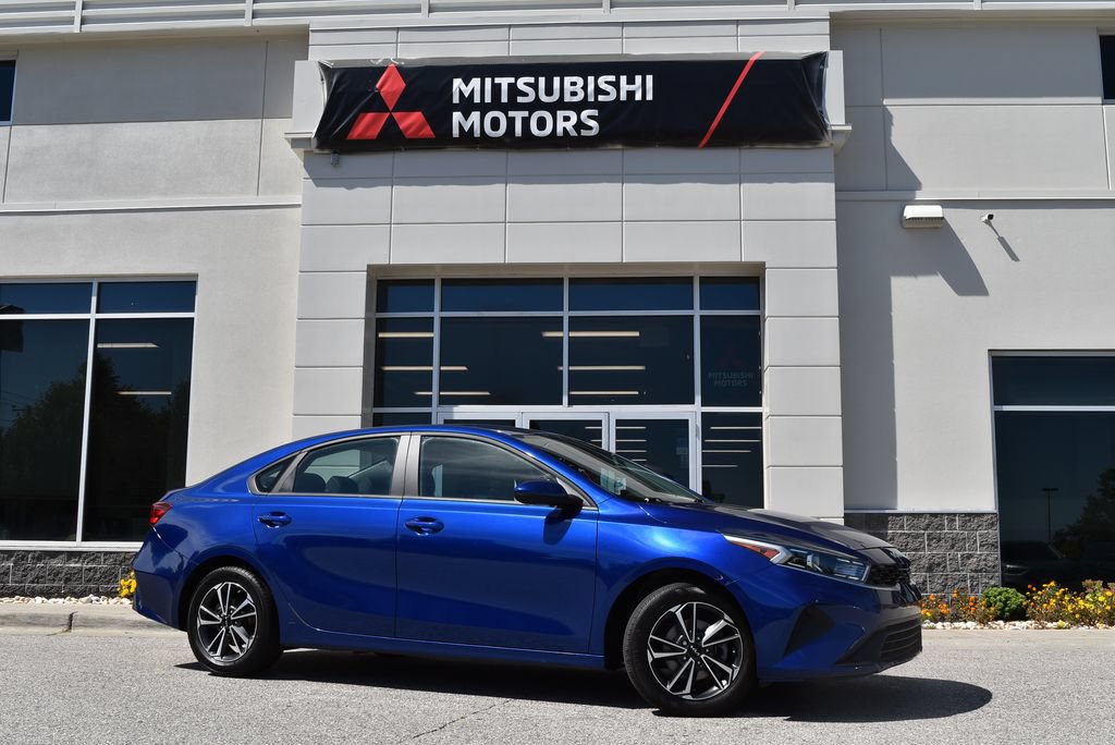 Used 2024 Kia Forte LXS FWD image 1