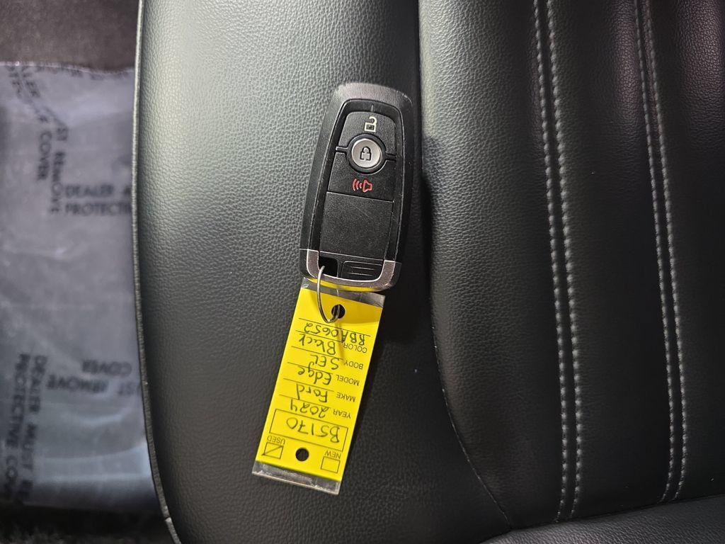 Used 2024 Ford Edge SEL AWD/4WD image 33