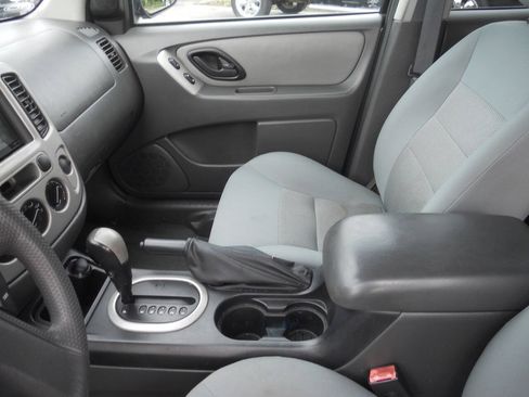 Used 2006 Ford Escape XLT AWD/4WD image 18