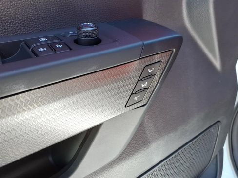 Used 2025 Toyota Sequoia TRD Pro AWD/4WD image 22