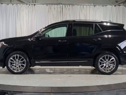 Used 2024 GMC Terrain Denali w/ Denali Premium Package AWD/4WD image 5