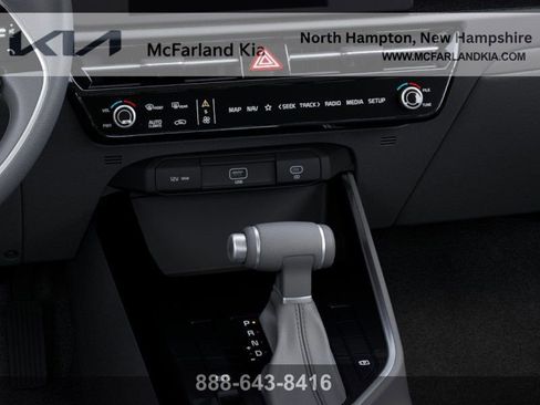 New 2026 Kia Niro LX image 25