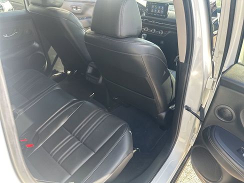 Used 2024 Honda HR-V EX-L image 31