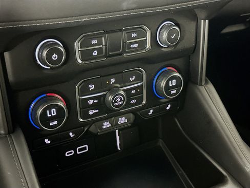 Used 2021 Chevrolet Tahoe LT RWD image 23