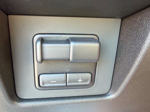 Used 2025 Chevrolet Colorado LT w/ LT Convenience Package AWD/4WD image 21