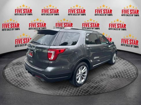 Used 2018 Ford Explorer XLT w/ Equipment Group 202A image 7