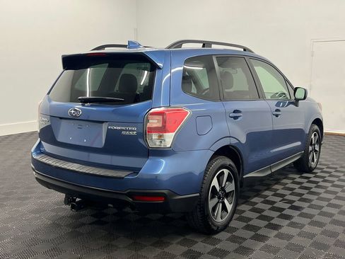 Used 2017 Subaru Forester 2.5i Premium w/ All-Weather Package image 8