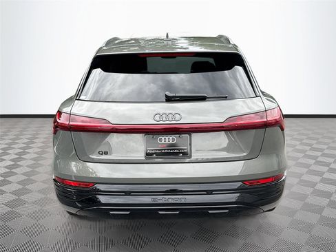 Certified 2024 Audi Q8 e-tron Premium Plus w/ Premium Plus Package AWD/4WD image 6