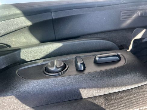 Used 2024 Chevrolet Equinox LS w/ LS Convenience Package AWD/4WD image 16