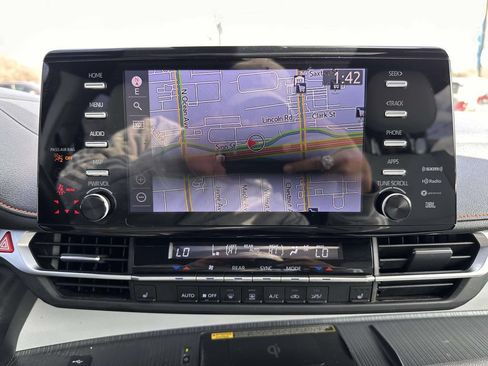 Used 2023 Toyota Sienna XSE w/ XSE Plus Package FWD image 25