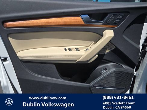 Used 2023 Audi Q5 2.0T Premium Plus w/ Premium Plus Package AWD/4WD image 10