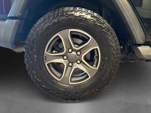 Used 2018 Jeep Wrangler Unlimited Sport AWD/4WD image 20