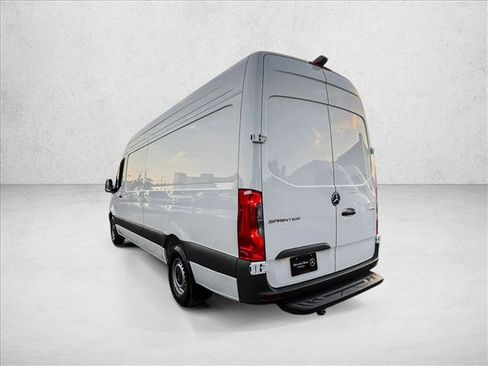 Used 2026 Mercedes-Benz Sprinter 2500 image 8