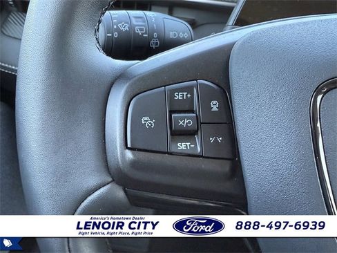 Used 2025 Ford Mustang Mach-E Premium image 27