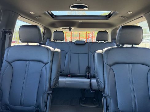 New 2026 Jeep Grand Wagoneer Limited AWD/4WD image 45