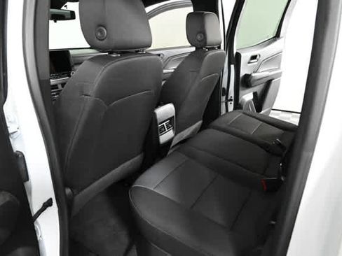 Used 2023 Chevrolet Colorado Trail Boss w/ Technology Package image 13