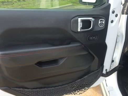 Used 2022 Jeep Wrangler Unlimited Rubicon w/ Xtreme Recon 35" Tire Package image 10