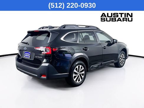 Used 2025 Subaru Outback Premium AWD/4WD image 8