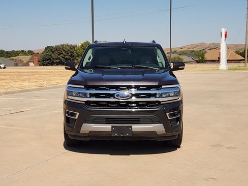 Used 2024 Ford Expedition Limited RWD image 6