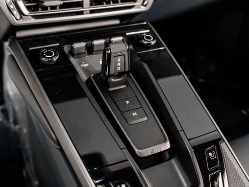 Used 2021 Porsche 911 Carrera image 37