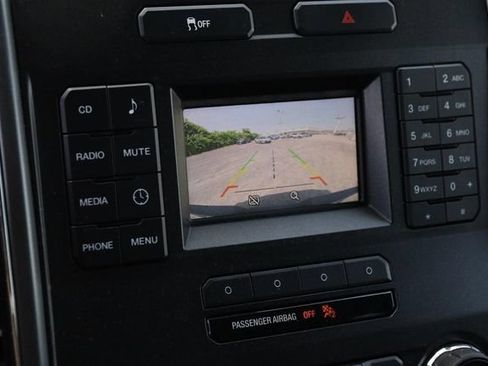 Used 2017 Ford F150 XLT AWD/4WD image 16