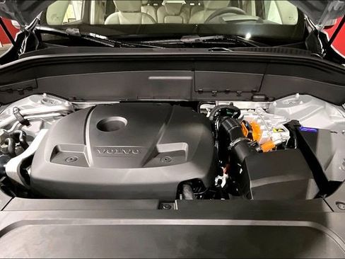 New 2026 Volvo XC90 T8 Ultra w/ Protection Package Premier AWD/4WD image 13